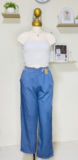 (Category: ) located in . Submitted by bengirlclothing (Listing ID 1467176511, Image 1). Description: .