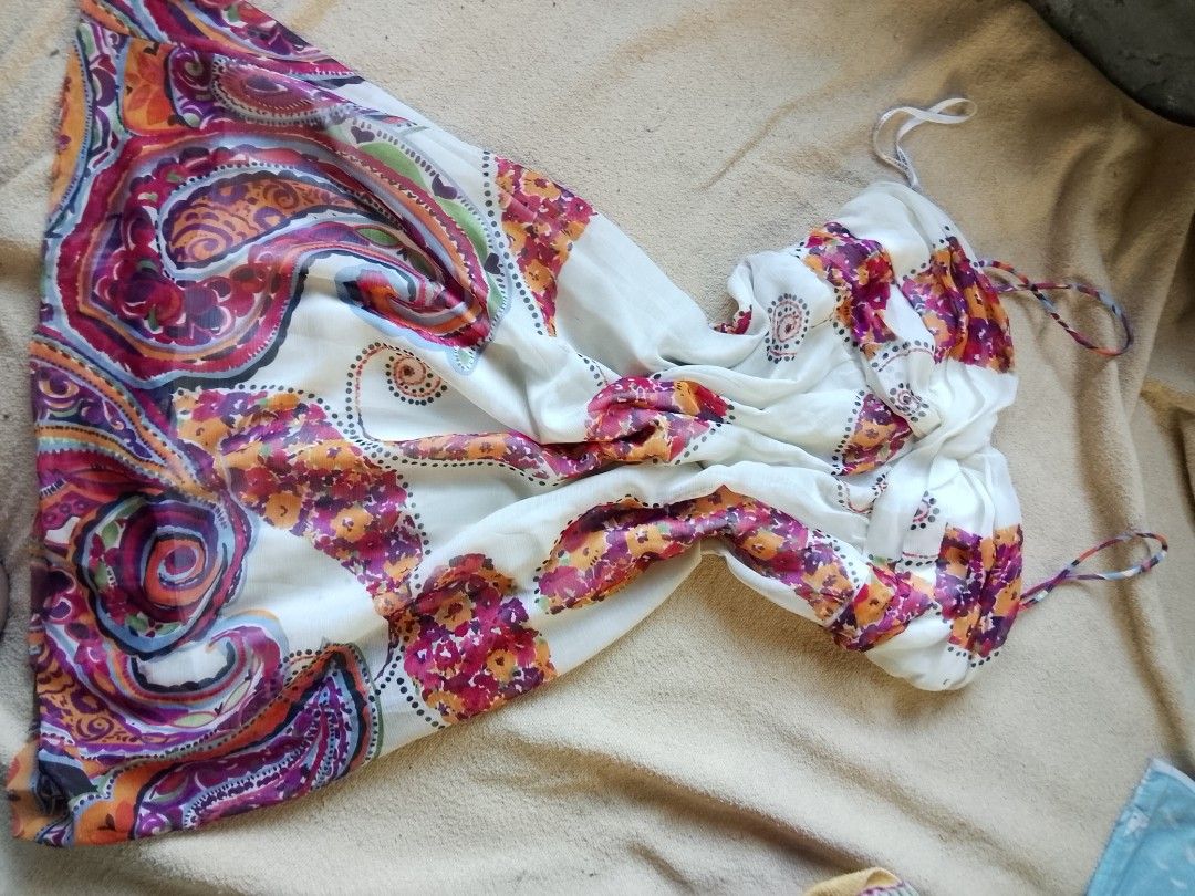 Boho Paisley Print Summer Dress (Category: Dresses) located in Narvacan. Submitted by yelri888 (Listing ID 1467328683, Image 1). Description: Boho Paisley Chiffon Top Details: - smocked on back - Print: Colorful boho paisley in pink, orange, purple on white - Style: Spaghetti strap, ruched front, flowy fit - Fit: Free size, fits US Small to Medium, 34" bust - Fabric: Lightweight chiffon, sheer and breathable - Price: PHP 399 open for offers..