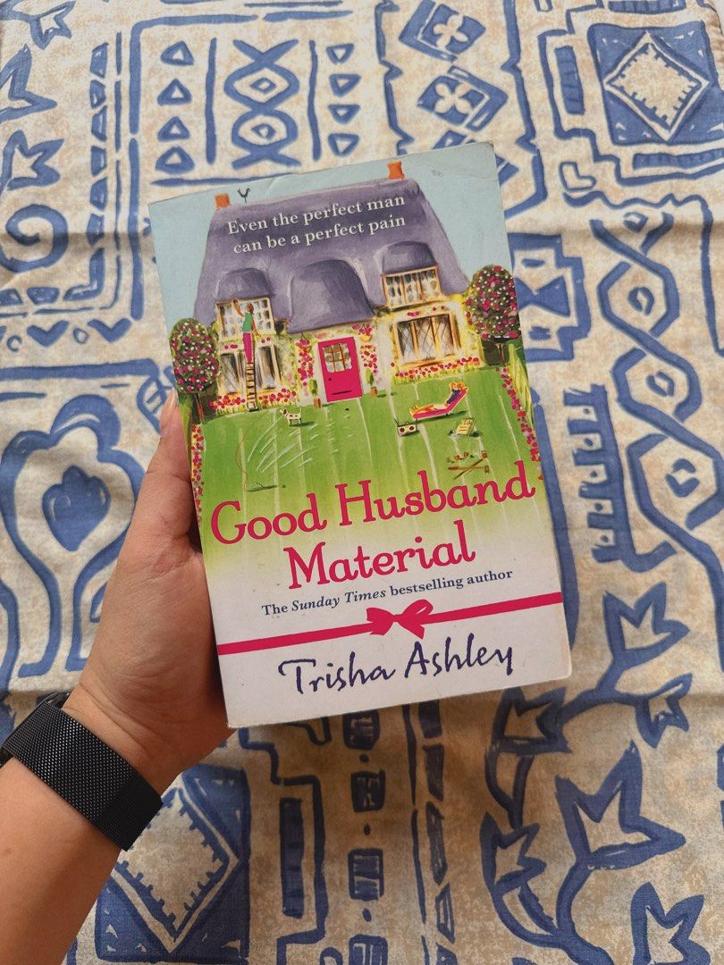 BOOK BUNDLE (Category: Storybooks) located in Manila. Submitted by dohertytt (Listing ID 1467260469, Image 2). Description: ₱150 bundle / ₱50each Three Things about Elsie - RESERVED.