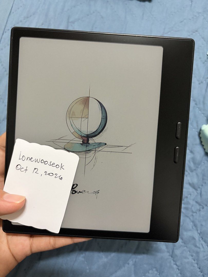 Boox Go color 7 gen 2 (Category: E-Readers) located in Quezon City. Submitted by lonewooseok (Listing ID 1467349638, Image 1). Description: 9/10 pristine condition, no scratches no issue No box Inclusions are: screen protector 2 pcs, brandnew clear case Loc QC .
