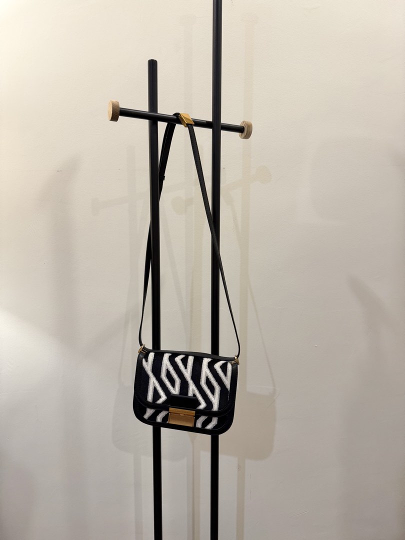 [brand: charles & keith] black and white pattern shoulder/ sling bag ...