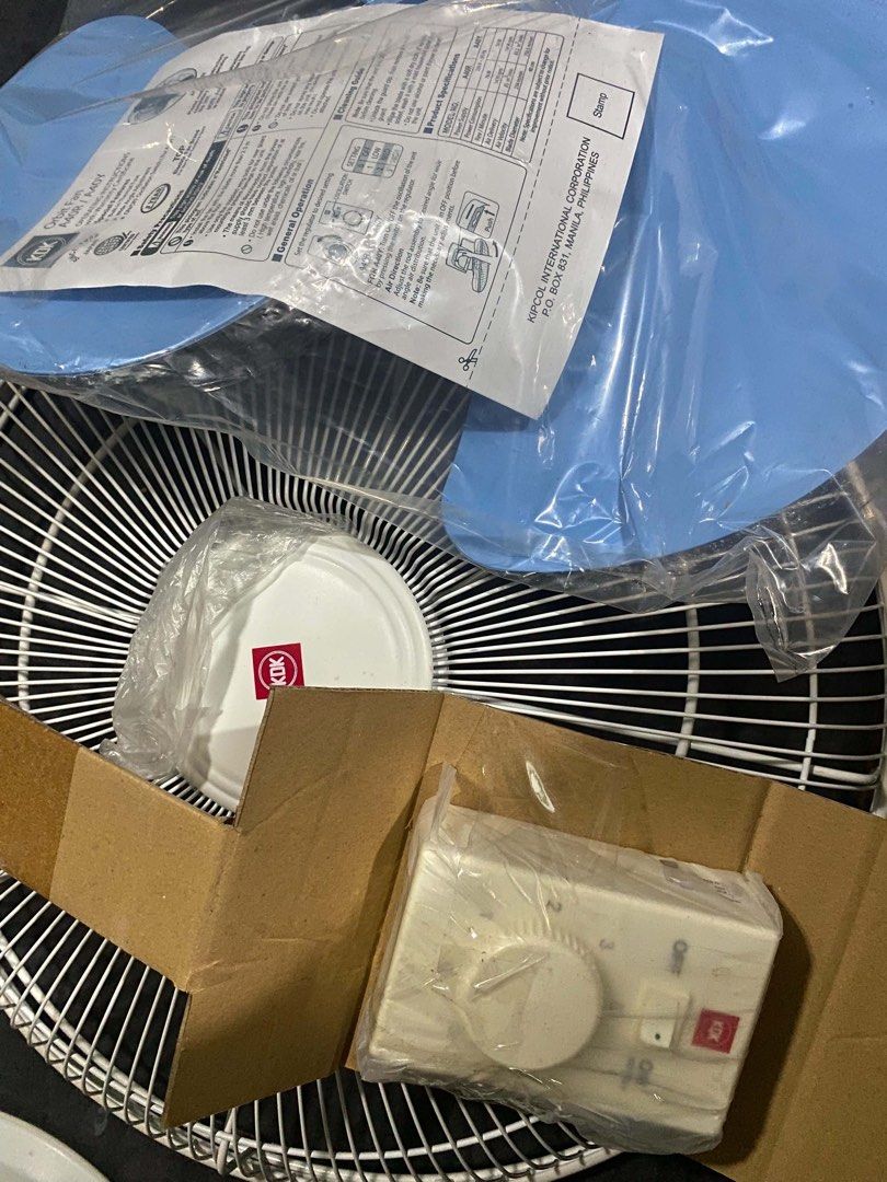 BRAND NEW KDK Orbit Fan A40Y (Category: Other Home Furniture) located in Manila. Submitted by liveturtle_427161 (Listing ID 1467240813, Image 1). Description: SEALED! BRAND NEW KDK ELECTRIC FAN MODEL: ORBIT FAN - A40Y (16 inch) RFS: Declutterring (made in japan) BARGAIN PRICE FOR 1,500 each WORKING CONDITION COLOR: WHITE PM for interested buyers (taft loc) - Brand: KDK - Models: A40Y - Color: White housing with eye-catching blue blades - Blade Si
