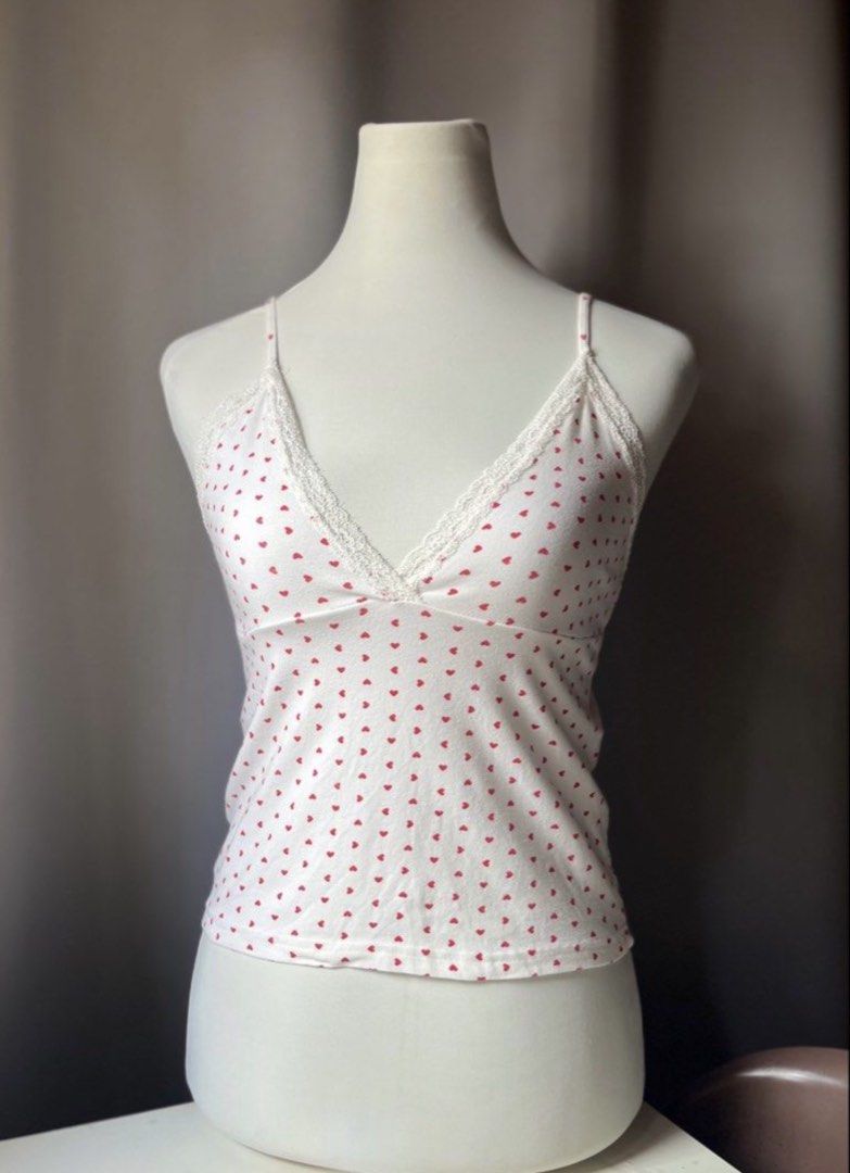 Brandy Melville Amara heart lace rare (Category: Sleeveless) located in Manila. Submitted by ilyhana444 (Listing ID 1467329580, Image 1). Description: Gcash Payment Payment first no COD Lalamove or GoGoExpress delivery delivery fee must be shouldered by buyer. No Last Price No reservation .