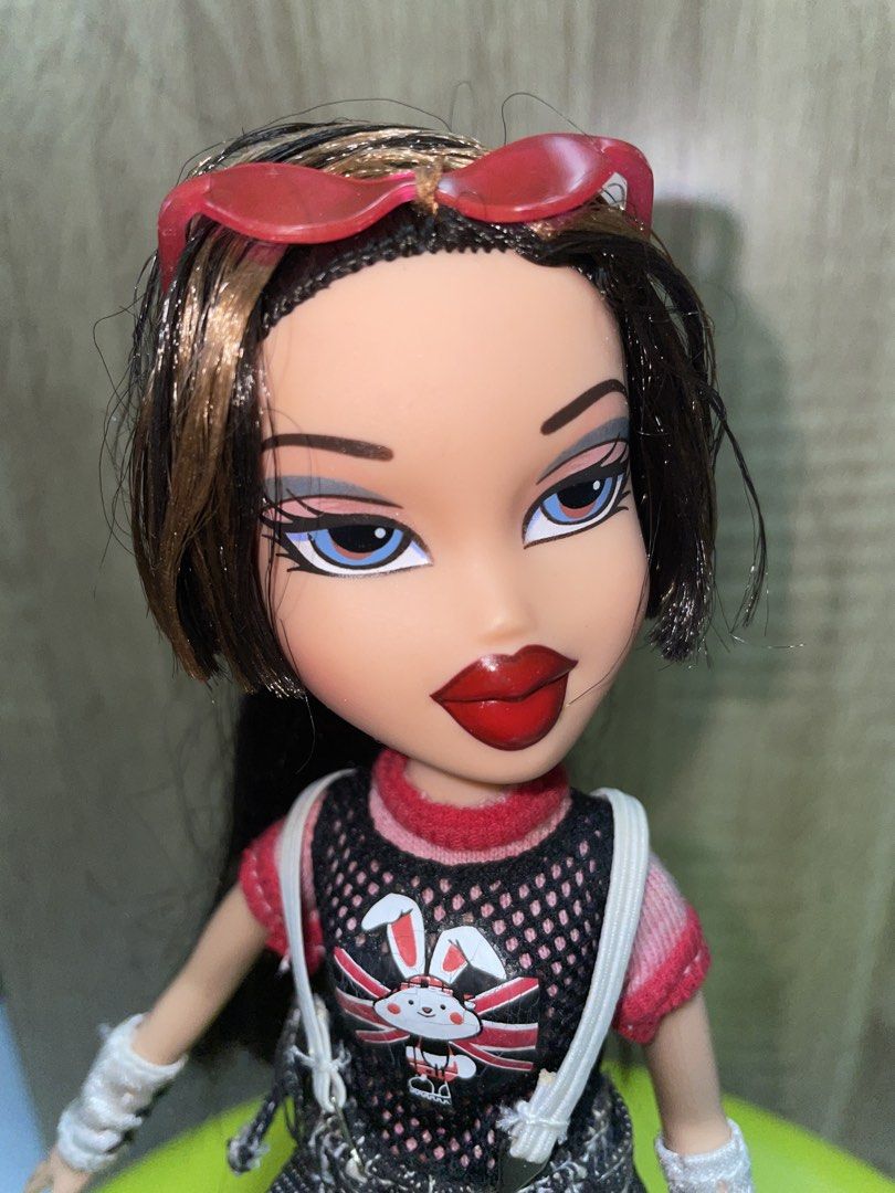 Bratz Dana Doll (Category: Kids Toys) located in Quezon City. Submitted by gems4sale (Listing ID 1467303664, Image 2). Description: Crossposted As is.