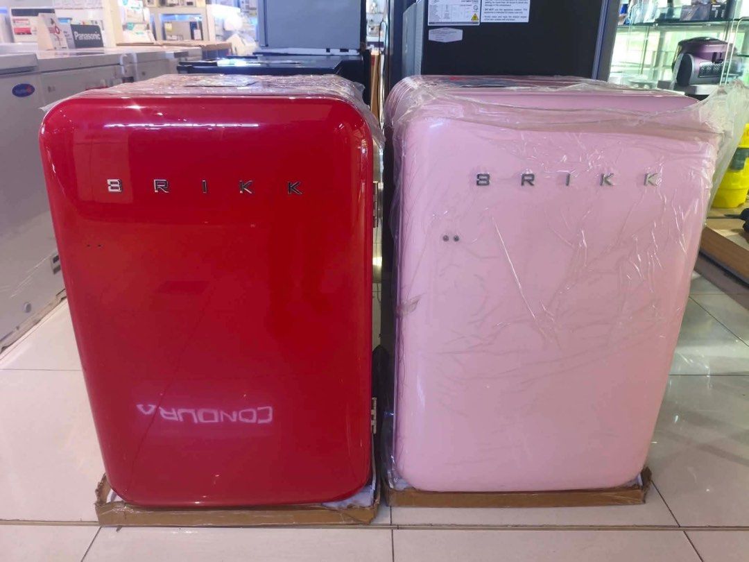 BRIKK PERSONAL REFRIGERATOR (Category: Refrigerators and Freezers) located in Quezon City. Submitted by annys.online (Listing ID 1467332004, Image 1). Description: BRIKK PERSONAL REFRIGERATOR Free-standing 1 Shelf and half pcs glass shelves, 1 salad drawer, 3 wire retainers on door Controller mechanical Light LED lamp on the controller Cabinet interior plastic Cabinet exterior 1 pc metal Door plastic panel Foot/Castor adjustable feet BRF-130LRD S