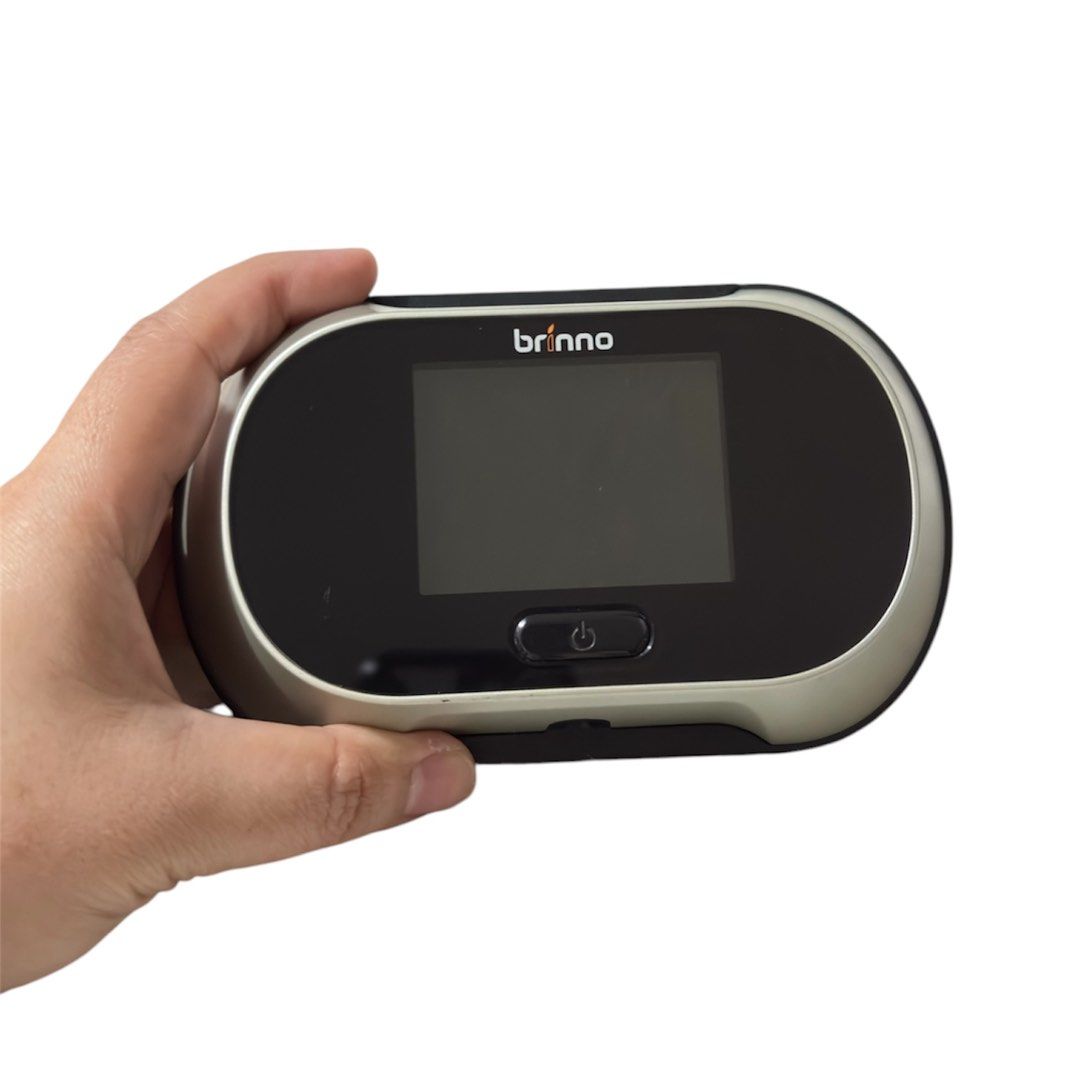 Brinno Digital Peephole Viewer (Category: Cameras) located in Paranaque City. Submitted by dalle_closet (Listing ID 1467221524, Image 1). Description: Digital Peephole Viewer iniinstal ito sa door. kaso missing yung bilog na kasama pero magagamit parin naman ito.