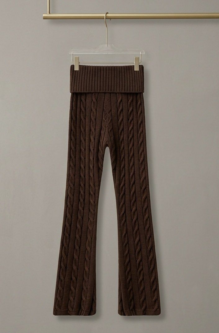 AUTUMN WINTER BROWN CABLE KNIT LOUNGE PANTS (Category: Other Bottoms) located in Taguig. Submitted by jane.klosette (Listing ID 1467179253, Image 3). Description: BRANDNEW DELIVERY VIA LALAMOVE, PAYMENT FIRST. 📍 TAGUIG.