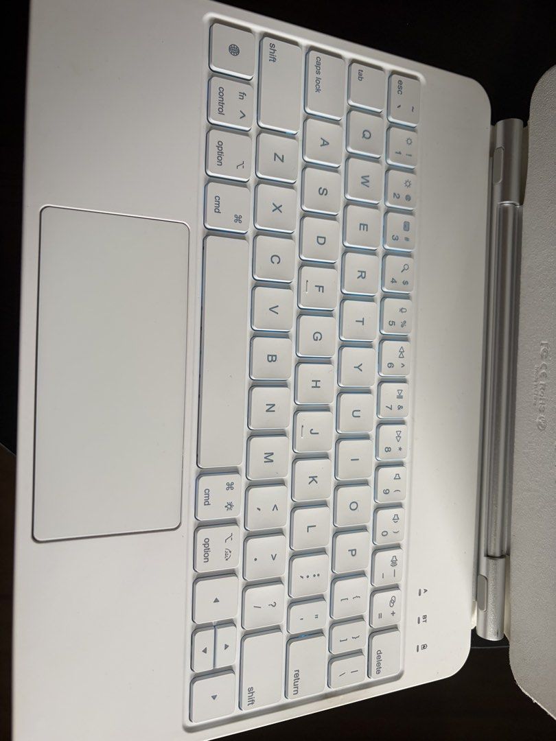 Bundle ipad 10 Goojodoq Wireless Keyboard Case with Trackpad (Category: Computer Keyboard) located in Makati City. Submitted by denisehh (Listing ID 1467209482, Image 2). Description: - Model: Goojodoq A1890 Wireless Keyboard Case - Color/Layout: Clean white keys with built-in responsive trackpad - Connectivity: Bluetooth pairing with physical on/off switch - Charging: Rechargeable via side Type-C port - Design: Detachable folio cover featuring a