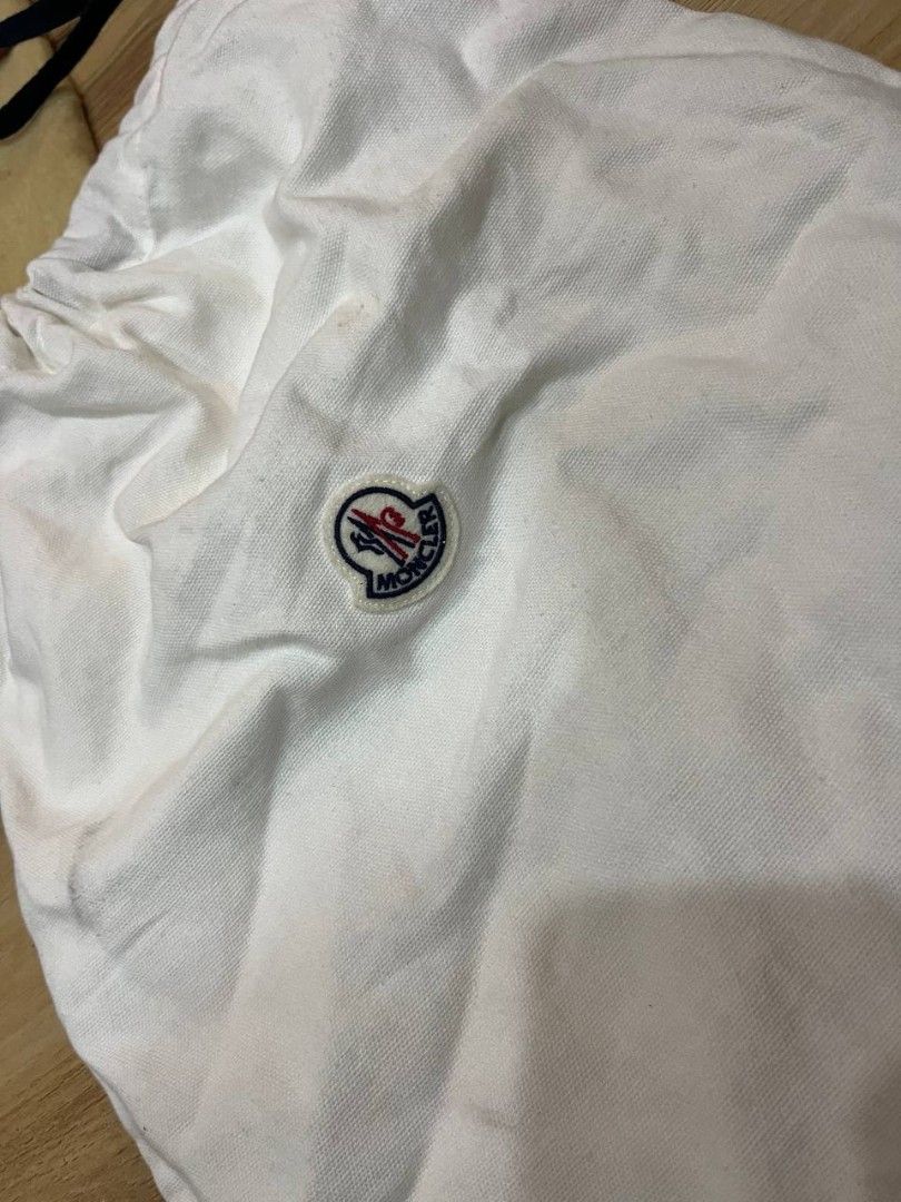 Burberry and moncler dust bag (Category: Luxury Bags & Wallets) located in Quezon City. Submitted by michypeachyy1 (Listing ID 1467294577, Image 3). Description: 650 plus shipping ASPACK ONLY.