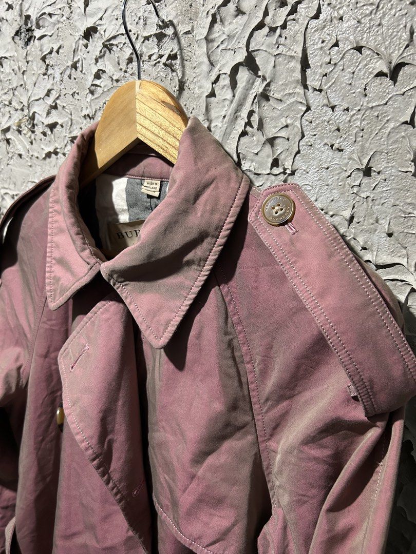 burberry double breasted coat (Category: Luxury Apparel) located in Naga. Submitted by babyneptune (Listing ID 1467169362, Image 3). Description: issue missing - isang butones.