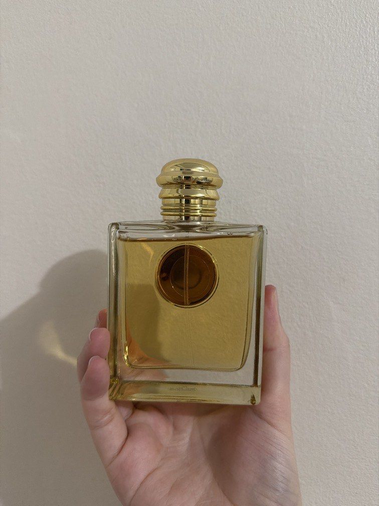 Burberry goddess edp 100ml (Category: Fragrance & Deodorants) located in Quezon City. Submitted by matchamore.closet (Listing ID 1467219762, Image 2). Description: original Bought from rustans good as new, used once or twice RFS: not into vanilla anymore.