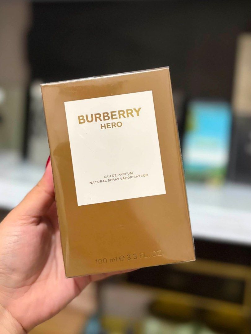 BURBERRY HERO EDP (Category: Fragrance & Deodorants) located in Quezon City. Submitted by embere_shop (Listing ID 1467192740, Image 1). Description: 📌Please read the last image carefully - all details are already provided. ❗️Offers below the regular price will no longer be entertained. Thank you for understanding. 💰 Mode of Payment (MOP): GCash 📦 Mode of Delivery (MOD): • Lalamove (Same-day delivery) • J&T Express (1–2 days).