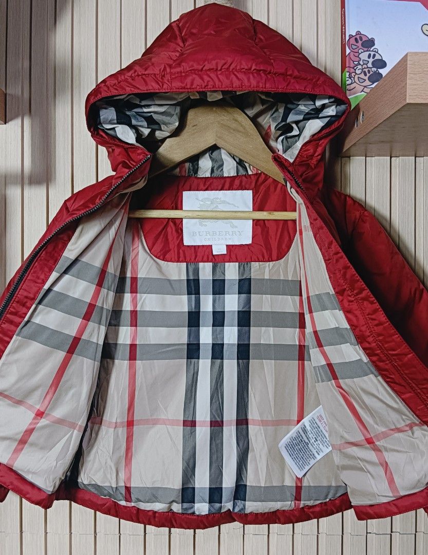 Burberry Puffer Jacket (Category: Babies & Kids Fashion) located in Manila. Submitted by kidsthrifthustle (Listing ID 1467250043, Image 3). Description: BURBERRY PUFFER JACKET (LEGIT) 3 YRS OLD LIKENEW CONDITION.