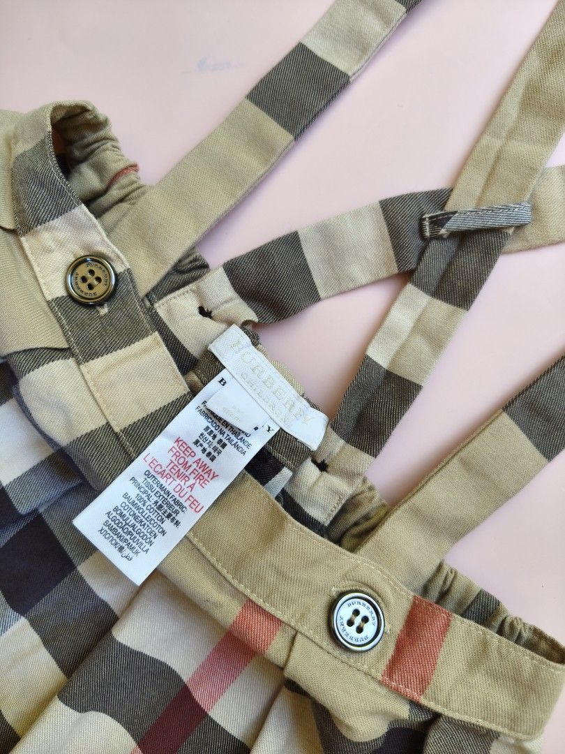 Burberry suspender skirt 3-4yo (Category: Babies & Kids Fashion) located in Cebu City. Submitted by little_mush.room (Listing ID 1467278244, Image 2). Description: preloved BURBERRY nova check suspender skirt size : 3 on tag , *3-4yo.