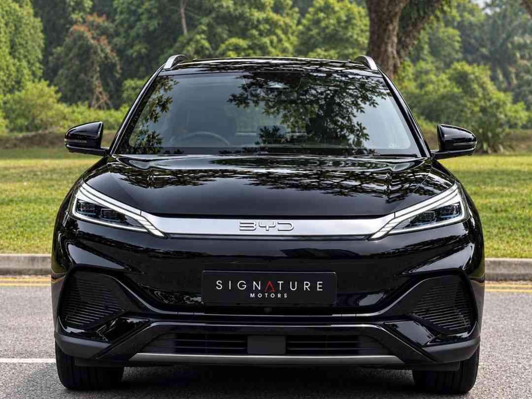 BYD Atto 3 Electric CarbonEdge [100kW] 60.5 kWh (A) (Category: Used Cars) located in Singapore. Submitted by signaturemotors (Listing ID 1467250244, Image 1). Description: Showroom: 237 ALEXANDRA ROAD 237 Alexandra Road #02-04 Singapore 159929 1 Owner! Full Agent Maintained! Still Under Agent 8Years/160,000km Battery Warranty From Reg Date. 6-Years/150,000km Car Warranty And Free Servicing From Reg Date. BYD Safety Sense! Ac Max Charging Rate At 