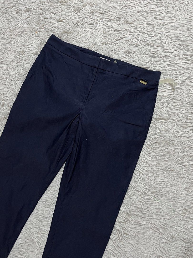Calvin Klein Casual Trousers (Category: Other Bottoms) located in Dipolog. Submitted by krstnagnis98 (Listing ID 1467320172, Image 2). Description: CK Office/Casual Trousers Like New Size 34” No any flaws Authentic Ganda din po neto✨ Mine 450 Dm. 💌.