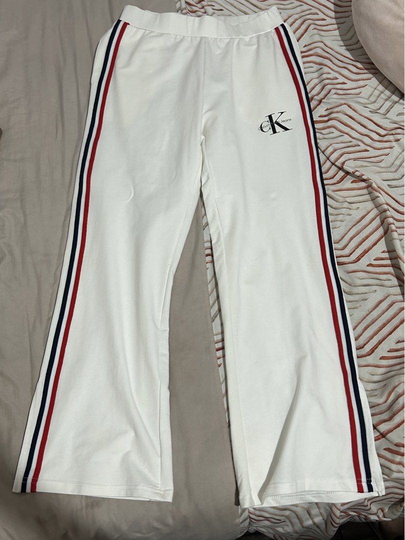 Calvin Klein Coords (Category: Sets or Coordinates) located in Manila. Submitted by lueur000 (Listing ID 1467290021, Image 2). Description: Medium - Shirt 38 inches - pants.