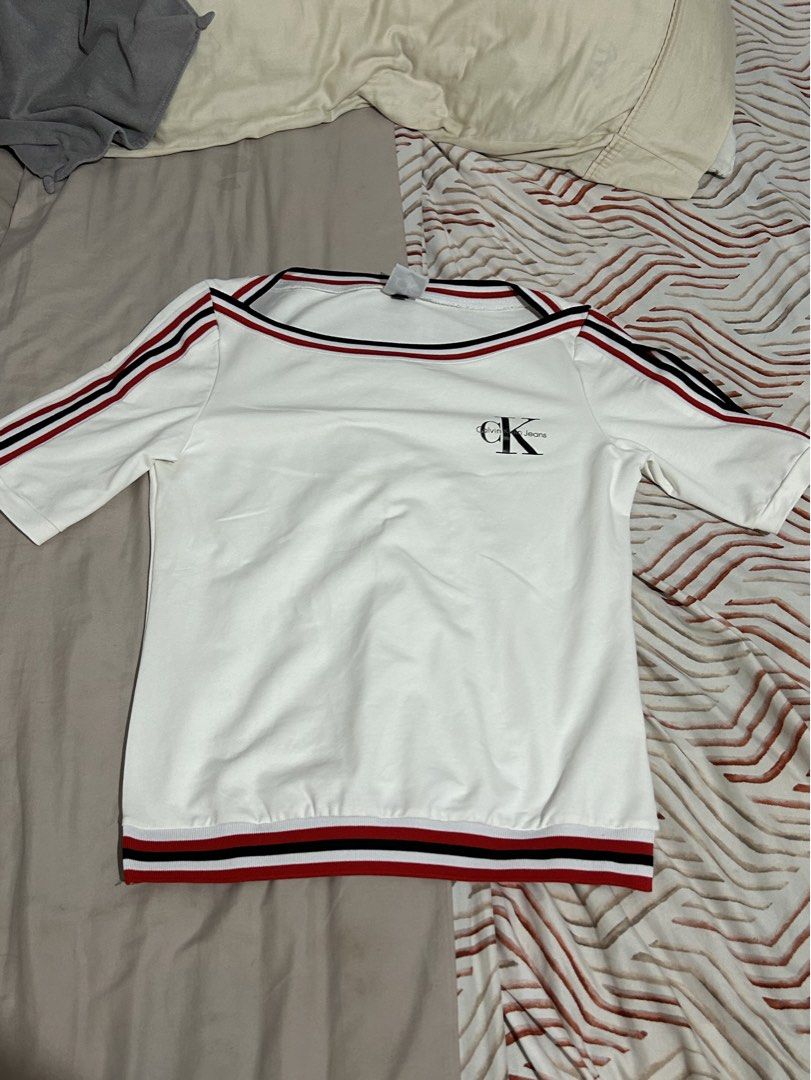 Calvin Klein Coords (Category: Sets or Coordinates) located in Manila. Submitted by lueur000 (Listing ID 1467290021, Image 1). Description: Medium - Shirt 38 inches - pants.
