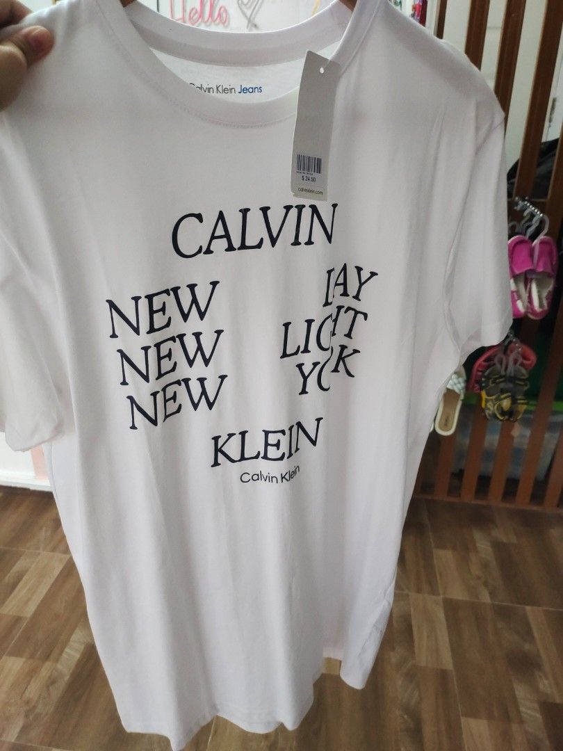 Calvin Klein mens shirt (Category: Tshirts & Polo Shirts ) located in Aliaga. Submitted by kmapparel (Listing ID 1467264016, Image 1). Description: .