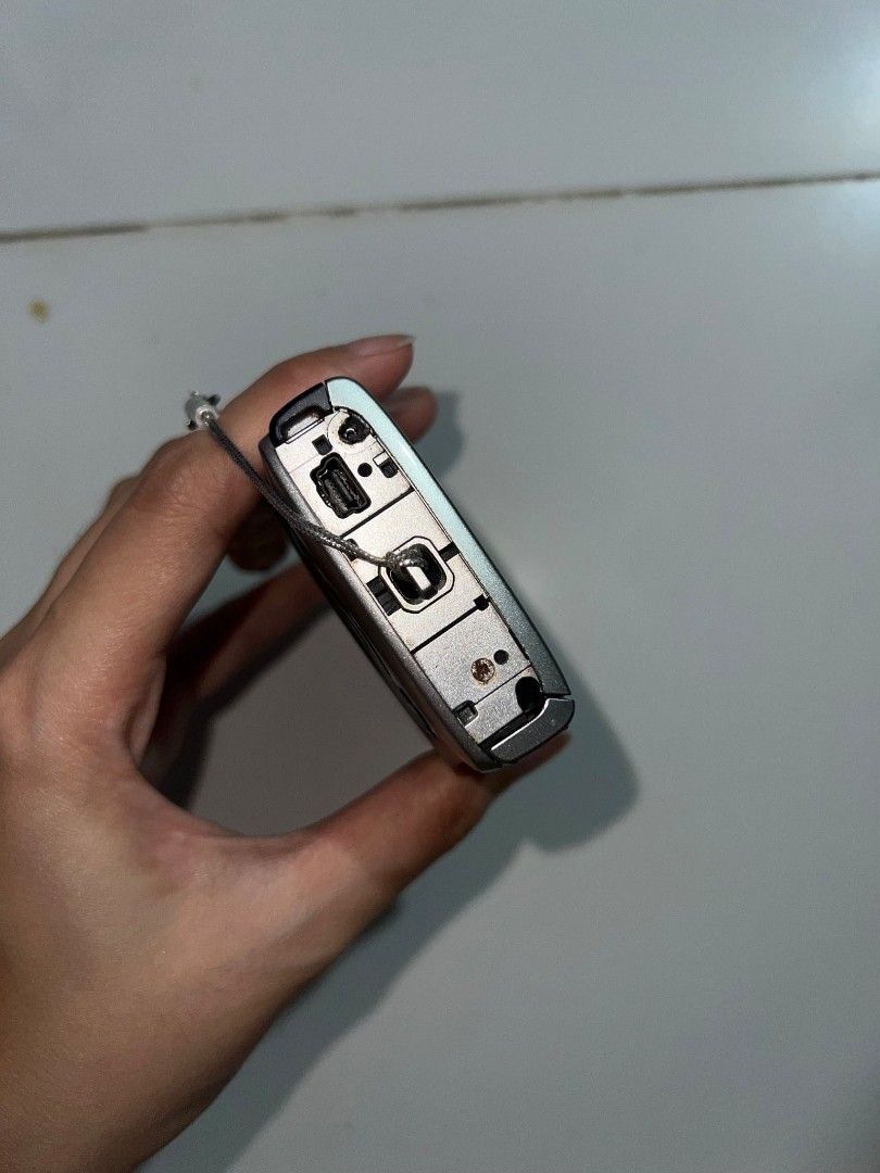 Canon PowerShot Ixus 145 (Category: Cameras) located in Quezon City. Submitted by kbcc_ (Listing ID 1467304055, Image 3). Description: .