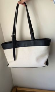 （分類：）位於 。 由 soloam 提交（商品編號 1467238397，圖片 1）。簡介： 。