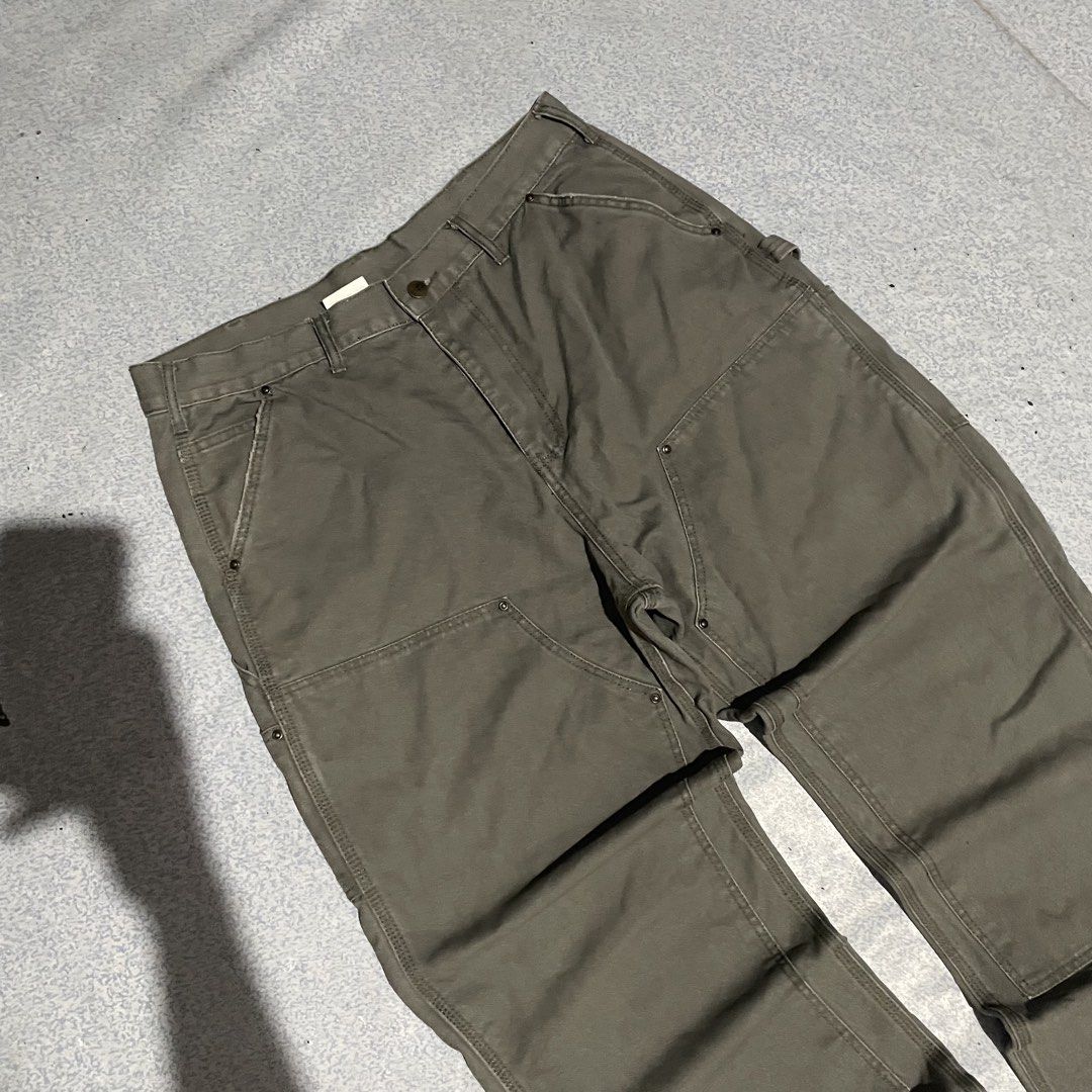 Carharrt Dknee B136-MOS (Category: Jeans) located in Manila. Submitted by juniorthrift (Listing ID 1467304833, Image 2). Description: Carharrt Dknee B136-MOS Excellent condition Dimes Width - 34-32 Length - 42 Open Leg - 9.5 .