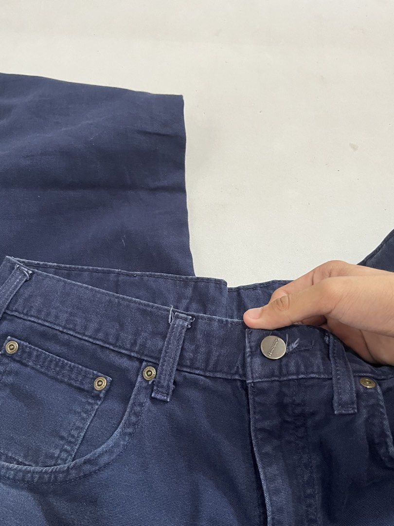 Carhartt B159 NVY (Category: Jeans) located in Iloilo. Submitted by jthrift0 (Listing ID 1467180173, Image 3). Description: 34x44x9.5 sign of usage excellent condition 9/10 color rate.