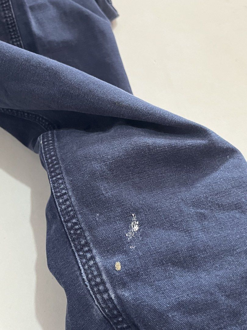 Carhartt B159 NVY (Category: Jeans) located in Iloilo. Submitted by jthrift0 (Listing ID 1467180750, Image 3). Description: 38x40x10 details on the photo good condi 8.5/10 color rate.