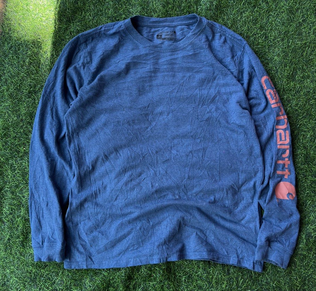 CARHARTT LONGSLEEVE SPELLOUT (Category: Coats, Jackets and Outerwear) located in Carcar. Submitted by thrift_kidd (Listing ID 1467185641, Image 1). Description: Medium fit Small on tag Dimes: 20x26 Excellent Condition DM ME TO PURCHASE 📩 .