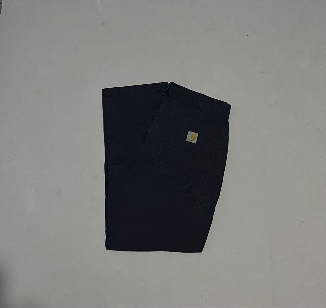 Carhartt Relaxed Fit (Category: Jeans) located in Iloilo. Submitted by jthrift0 (Listing ID 1467185966, Image 1). Description: 34x40x9 need wash only excellent condition 9.5/10 color rate.