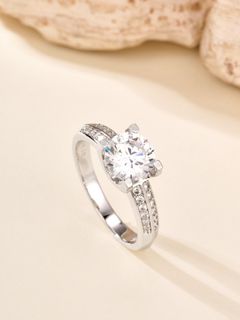 (Category: ) located in . Submitted by lunea.jewelry (Listing ID 1467289107, Image 1). Description: .
