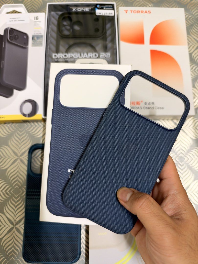 CASE (Category: Cases & Covers) located in Klang. Submitted by fitrisinjah94 (Listing ID 1467329405, Image 3). Description: WTS - CASING ORIGINAL CLEAR MAGSAFE IPHONE 16 PRO MAX RM 90 CASING IPHONE 17 PRO MAX / 18 PRO MAX - TECHWOVEN CASE BLUE ( LIKE NEW )FULLBOX RM 90 - PITAKA BLUE CASE ONLY RM 99 - TORRAS Q3 AIR GRAY FULLBOX RM 110 - X.ONE DROPGUARD 2S ( NEVER USED ) FULLBOX RM 80 - UNIQ VEGAN LEATHER ( NEVER USED ) FULLBOX RM 80 - BEATS KICK S