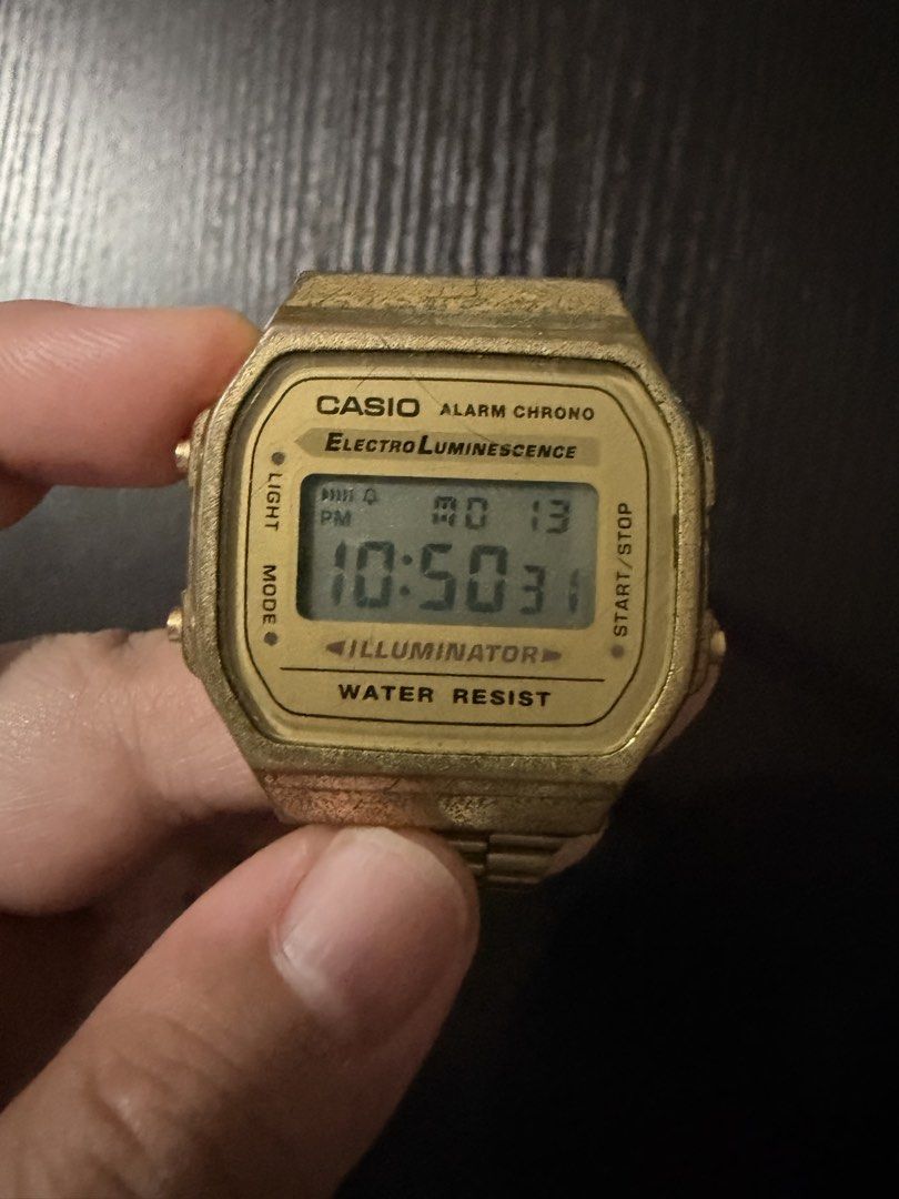Casio Gold Watch (Category: Women's Watches) located in Cainta. Submitted by vlera (Listing ID 1467327259, Image 3). Description: - Casio A168 - Gold - Has defective light - Has a slight glass break on screen.