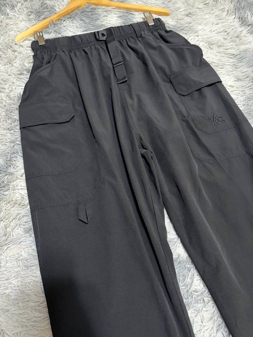 Catalog Acid HSE Cargo Gorpcore Pants (Category: Joggers) located in Batangas. Submitted by buy3get1freerandom (Listing ID 1467323322, Image 2). Description: Size on tag: Medium Waist : 28”-36” via tape measure Length: 36” via tape measure Condition: 9/10 Flaw/s: None ✅ Both side pockets ✅ With belt 📌 FIRST TO PAY BASIS 📌 Please manage your expectations, as these are preloved items. 📌 No when worn photos Message me to get this item! 😎.