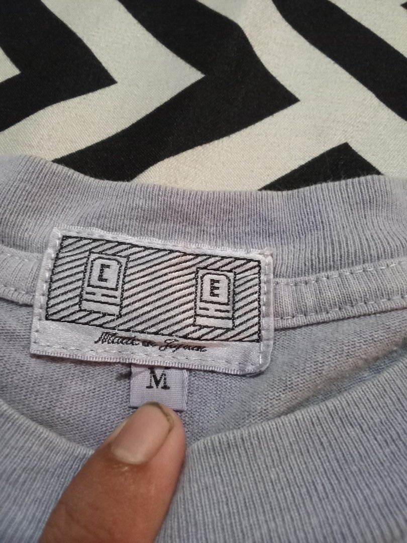 Cav empty (Category: Formal Shirts) located in Manila. Submitted by tcbukay_zxc25 (Listing ID 1467169989, Image 3). Description: cav empty size medium good condition.
