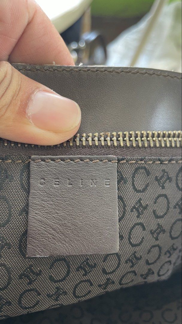Celine C macadam canvas tote bag (Category: Luxury Bags & Wallets) located in Iligan City. Submitted by farrisal (Listing ID 1467191741, Image 3). Description: For hook up Excellent condition Minimal scratch lang sa leather sa baba .