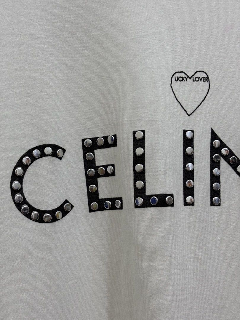 Celine tee (Category: Luxury Apparel) located in Taytay. Submitted by leanmark103093 (Listing ID 1467178094, Image 2). Description: C€LlN€ Medium on tag W22 L28 Excellent Condition No issue 📩📩📩📩.