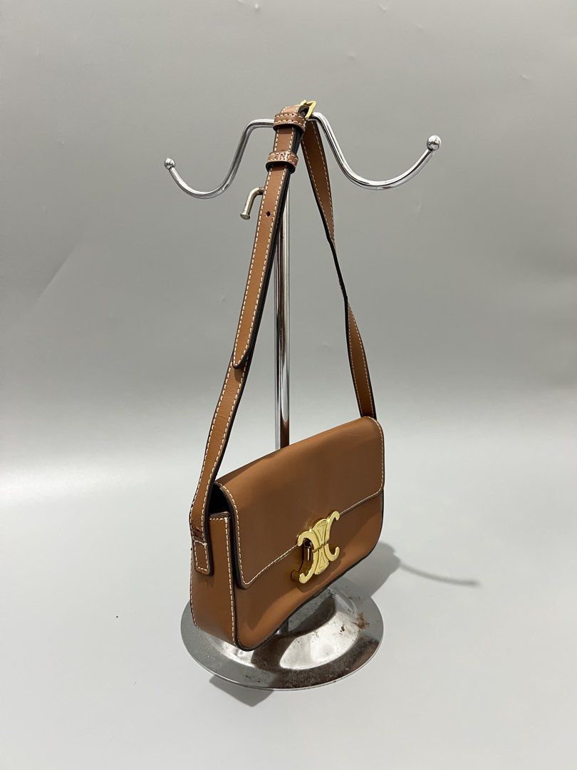 Celine -Triomphe - 2 way - Crossbody & Shoulder (Category: Shoulder Bags) located in Cavite. Submitted by asianluxe (Listing ID 1467267969, Image 3). Description: Celine - Triomphe bag - 2 way - Shoulder & Crossbody Measurements! Length:13 Cm Width:21 Cm Depth:4.5 Cm Good condition Very presentable 9/10 condition If u interested, Drop your offer , Let’s Negotiate!.