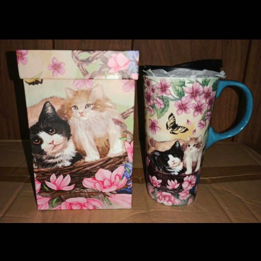 Ceramic Mug with Matching Gift Box Set (Category: Coffee & Tea Tableware) located in Caloocan City. Submitted by patmavz (Listing ID 1467284517, Image 2). Description: - Travel mug and matching gift box set - Available in 5 designs: Pink Hearts, Floral Kittens, Bee & Beehive, Green Leaves, Dark Blue Owls - Tall ceramic mug with secure lid and comfortable handle - Gift box features the exact same wrap-around pattern - Ideal gift for coffee or tea 
