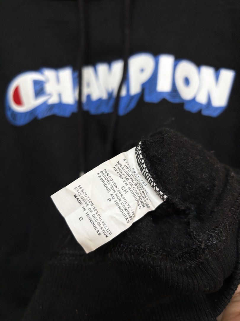 Champion (Category: Coats, Jackets and Outerwear) located in Cavite. Submitted by staythrifted.23 (Listing ID 1467176902, Image 3). Description: Champion Small on 🏷️ Medium best fit Dimes : Length 26.5 Width 20.5 Like new Color rate 10/10 Issue ❌ 📩📩📩 Loc. Cavite We ship nationwide Payment first 📌DISCLAIMER: We are not associated or affiliated with any brand posted. 📃ALL COPYRIGHT AND TRADEMARKS RESERVED TO THE ORIGINAL BRAND OWNERS..