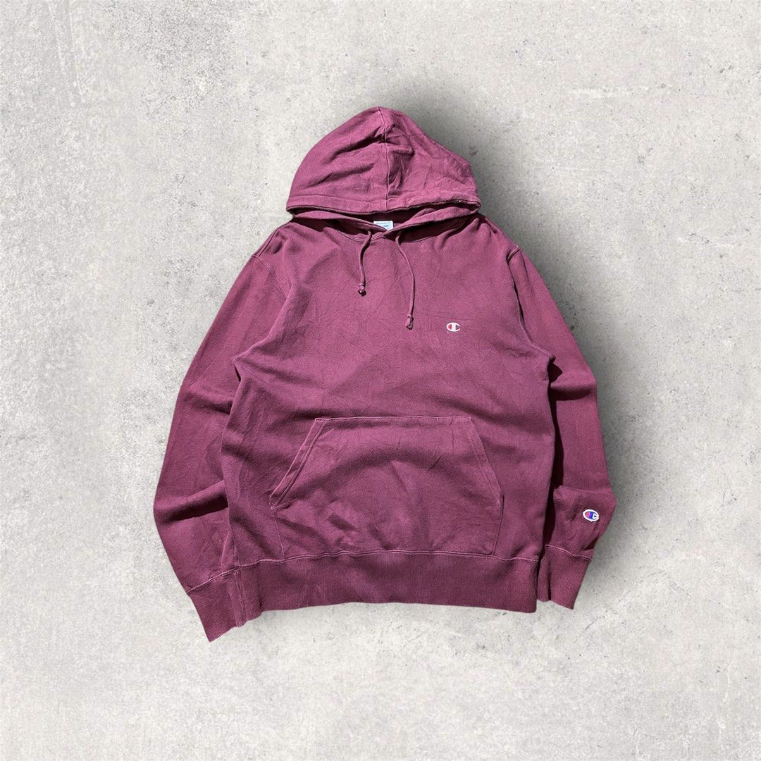 Champion hoddie jacket (Category: Coats, Jackets and Outerwear) located in Angeles City. Submitted by sothriftzz (Listing ID 1467317009, Image 1). Description: .