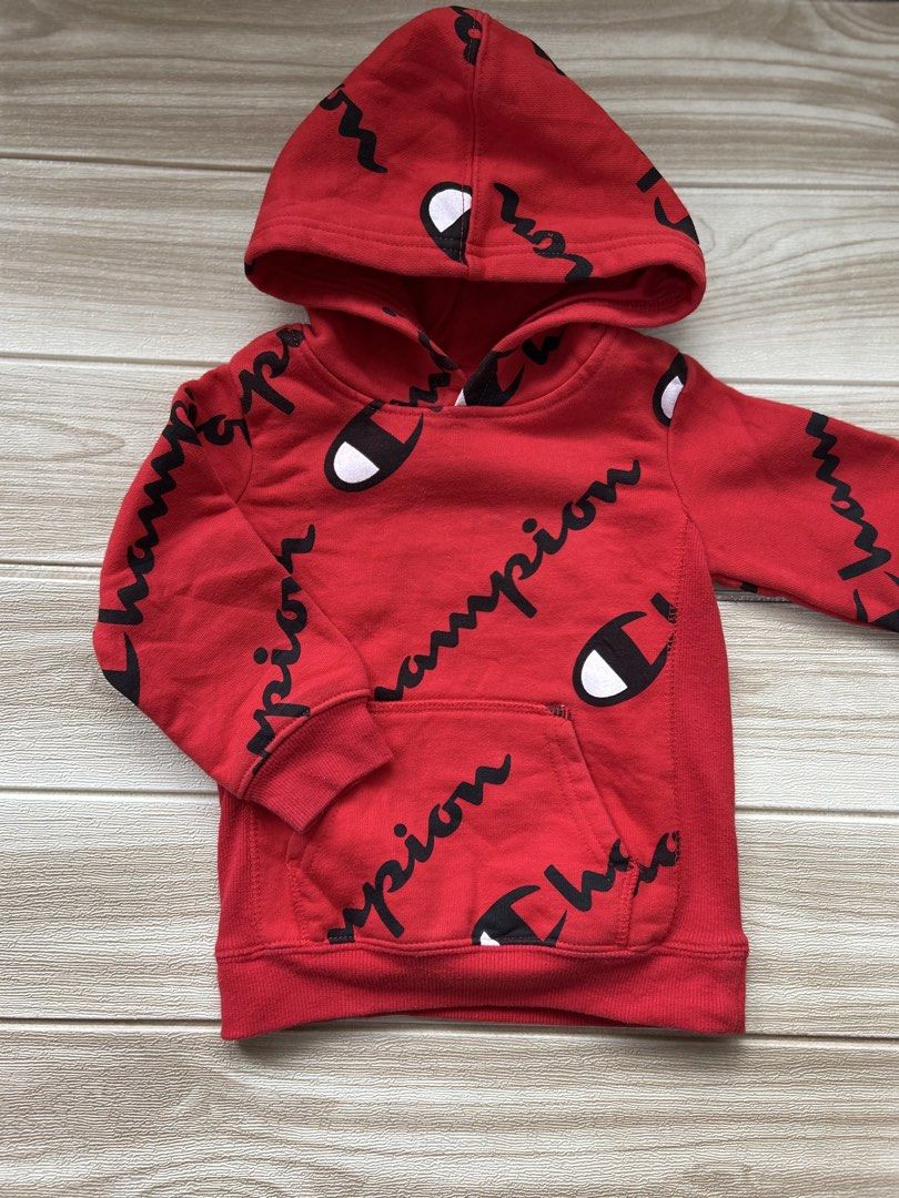Champion hoodie 2T (Category: Babies & Kids Fashion) located in Cebu City. Submitted by yjainani (Listing ID 1467279791, Image 1). Description: .