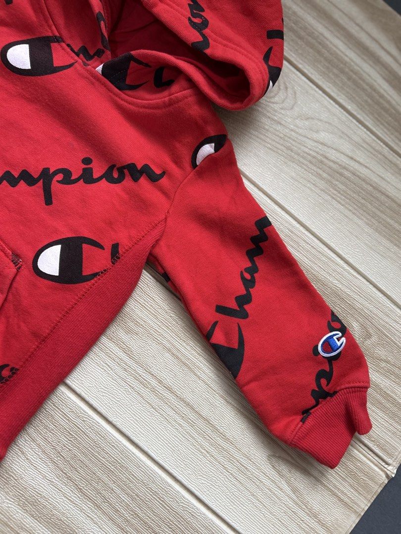 Champion hoodie 2T (Category: Babies & Kids Fashion) located in Cebu City. Submitted by yjainani (Listing ID 1467279791, Image 2). Description: .
