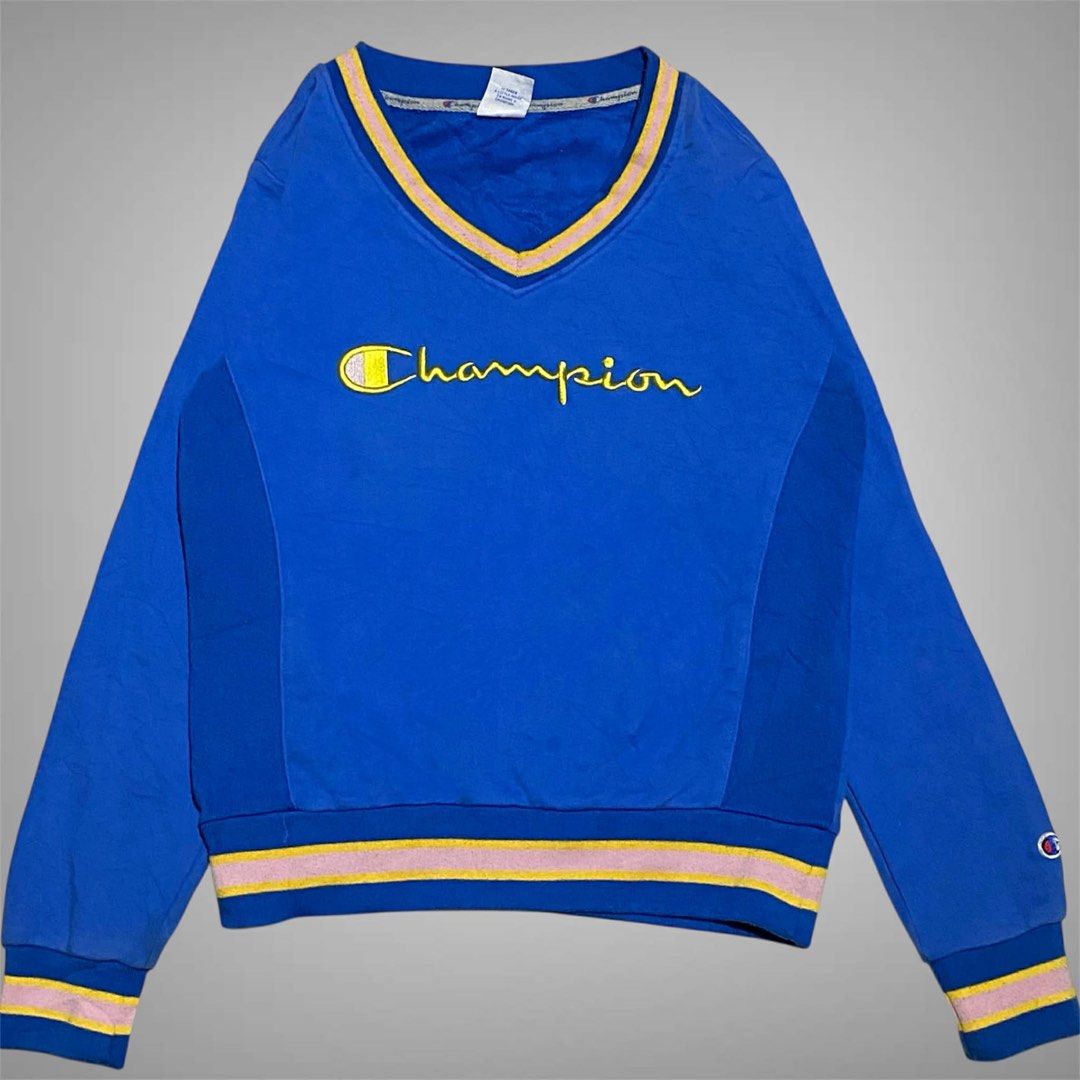 champion university (Category: Longsleeves) located in Mabalacat. Submitted by stellargarments (Listing ID 1467307761, Image 1). Description: L : 24 W : 19-20 Condition : 9/10 super nice for ladies solid embroidered all logos very comfy & smooth on skin need wash check last slides & minimal lints fresh from bale.