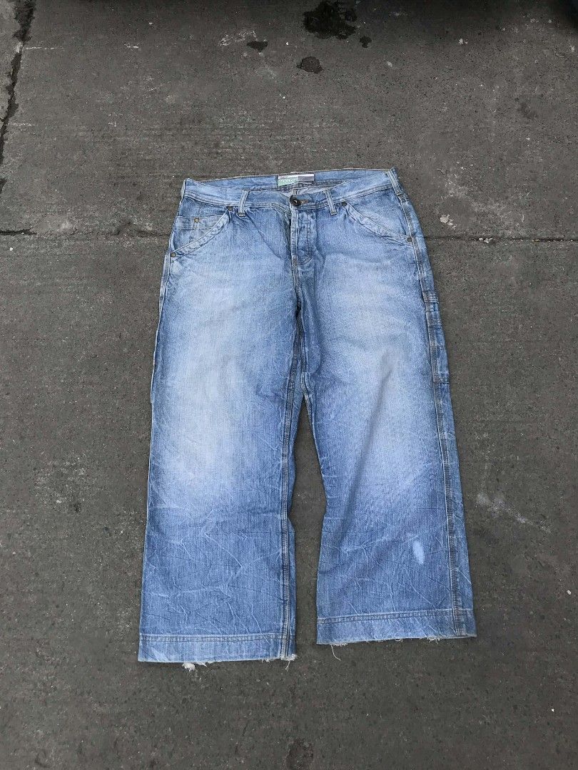 Chancer worker carpenter pants (Category: Jeans) located in Manila. Submitted by thriftnicarl.3 (Listing ID 1467322789, Image 2). Description: waist - 36 length - 36 thigh - 13 leg opening - 10 price - 349 free via jnt.