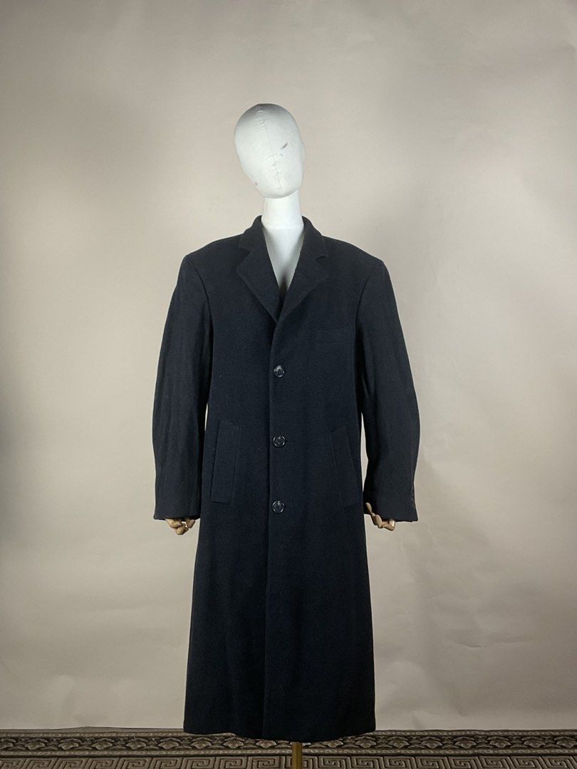 Chaps Ralph Lauren 100% Lambswool Overcoat Dark Grey (Category: Coats, Jackets and Outerwear) located in La Trinidad. Submitted by di_tiyak (Listing ID 1467344263, Image 1). Description: S20-21 L 50 W26 Chaps Ralph Lauren long overcoat in dark grey. 100% lambswool, fabric woven in Italy. Classic lapel collar, front button closure, and deep pockets. Fully lined interior with inner pocket. Warm winter outerwear piece..
