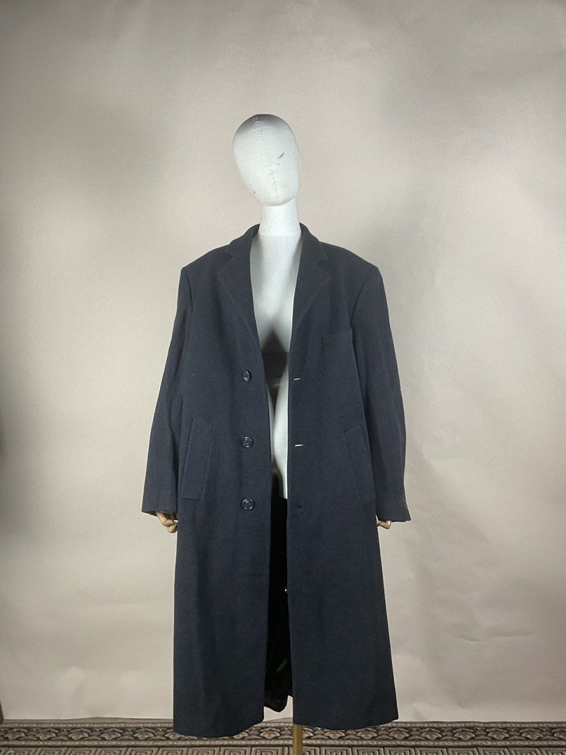 Chaps Ralph Lauren 100% Lambswool Overcoat Dark Grey (Category: Coats, Jackets and Outerwear) located in La Trinidad. Submitted by di_tiyak (Listing ID 1467344263, Image 2). Description: S20-21 L 50 W26 Chaps Ralph Lauren long overcoat in dark grey. 100% lambswool, fabric woven in Italy. Classic lapel collar, front button closure, and deep pockets. Fully lined interior with inner pocket. Warm winter outerwear piece..