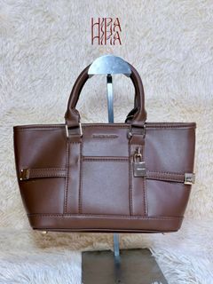 (Category: ) located in . Submitted by hirahira.co (Listing ID 1467284205, Image 1). Description: .