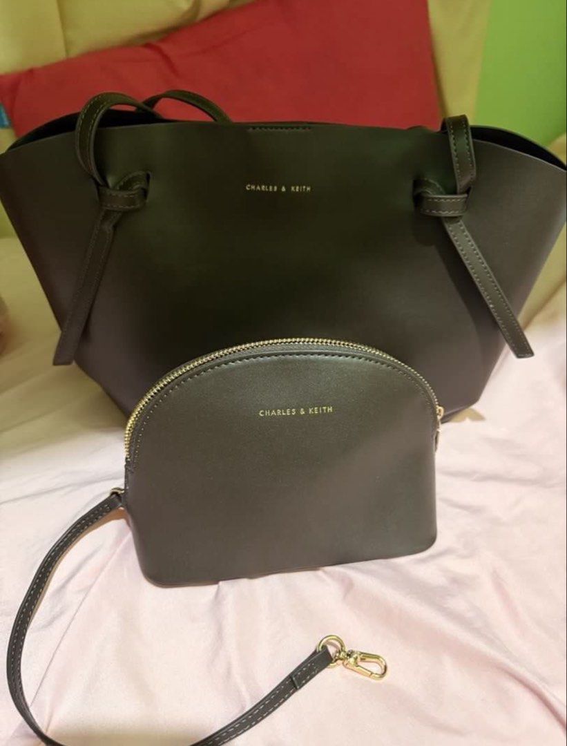 charles and keith calla tote bag (Category: Tote Bags) located in Manila. Submitted by a22bee (Listing ID 1467213629, Image 2). Description: mop: gcash mod: lalamove, angkas padala, grab express, jnt/can meet around dlsu/plm rfs: buying the XL calla - fits 10 inch ipad - just bought this august.