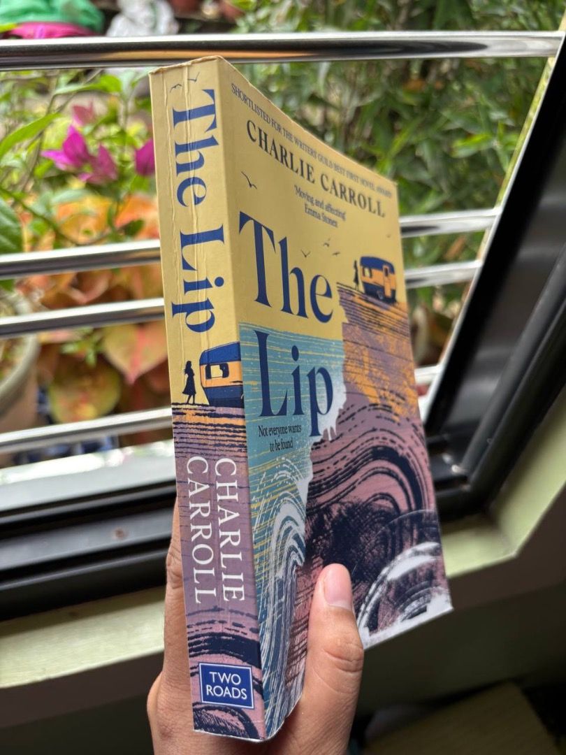Charlie Carroll - The Lip (Category: Storybooks) located in Carmen. Submitted by grei.librongbaligya. (Listing ID 1467339812, Image 2). Description: Charlie Carroll - The Lip (mmpb) Minimal spine crease.